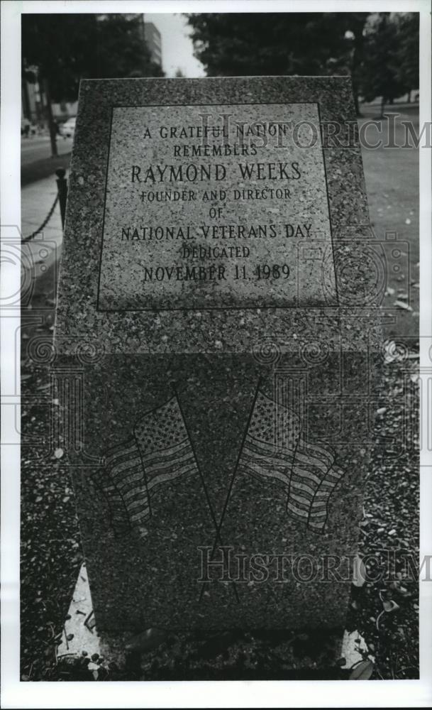 Press Photo Raymond Weeks memorial, founder of Veterans Day, Alabama - Historic Images