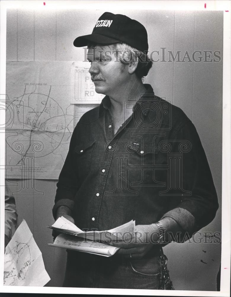 Press Photo Charles Benson, Mayor of Oakman, Alabama - abna19789 - Historic Images