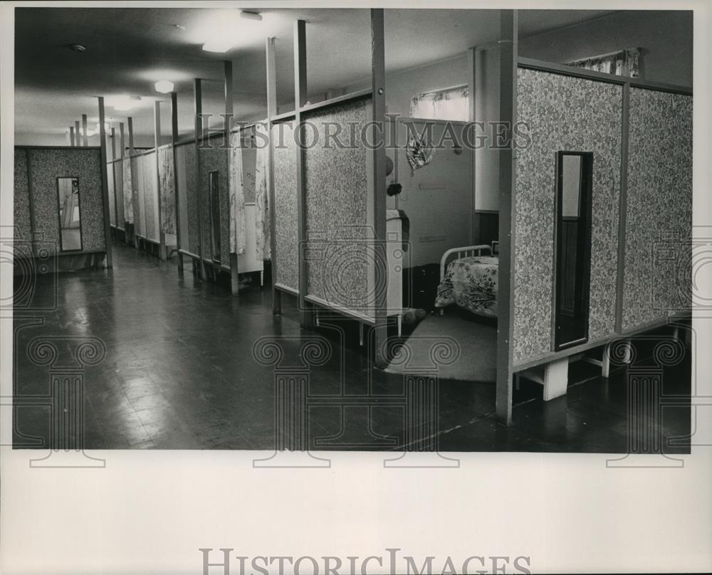 1990 Press Photo Gateway Home: Girl&#39;s Dormitory, Birmingham, Alabama. - Historic Images