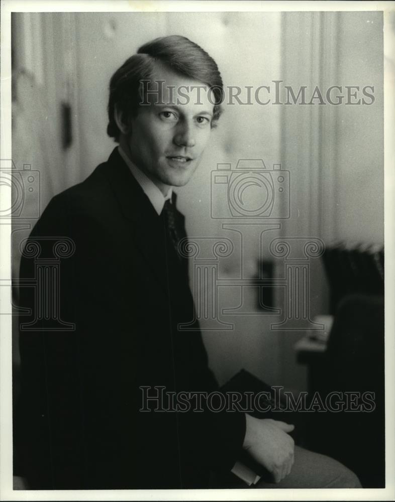 Press Photo Attorney Mike Waters - abna21090 - Historic Images