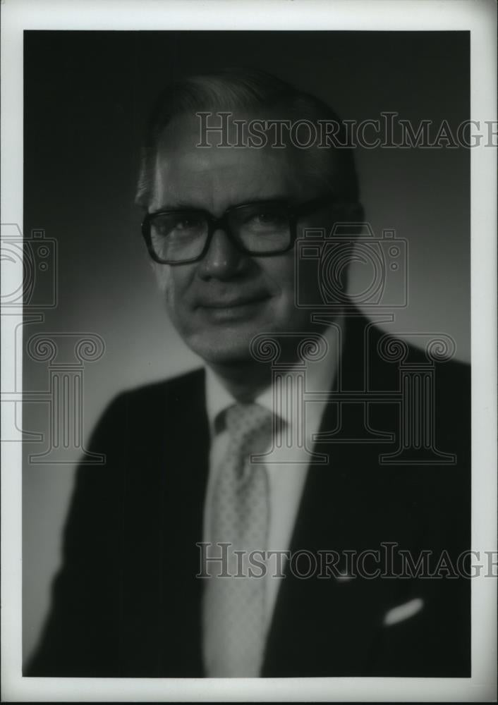 1982 Press Photo Wallace R. Bunn, South Central Bell, Birmingham, Alabama - Historic Images