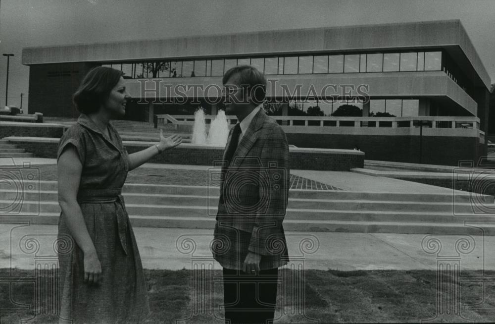 1976 Press Photo Barbara Scott, Neal R. Berte at Birmingham Southern College - Historic Images