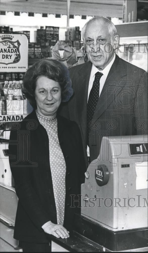 1978 Press Photo Ruth and Steve Browdy, Owners of Browdy's Delicatessen - Historic Images