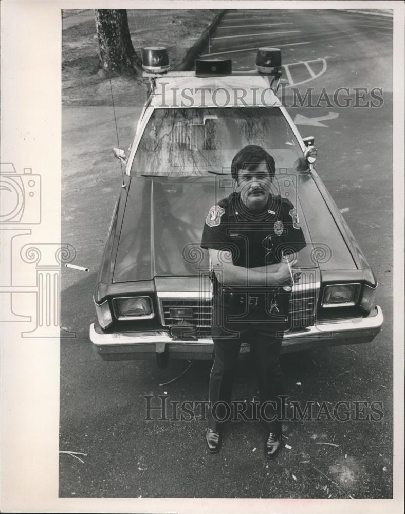 1985 Press Photo Oneonta Police Department - Officer Herbert Buchanan, Alabama - Historic Images