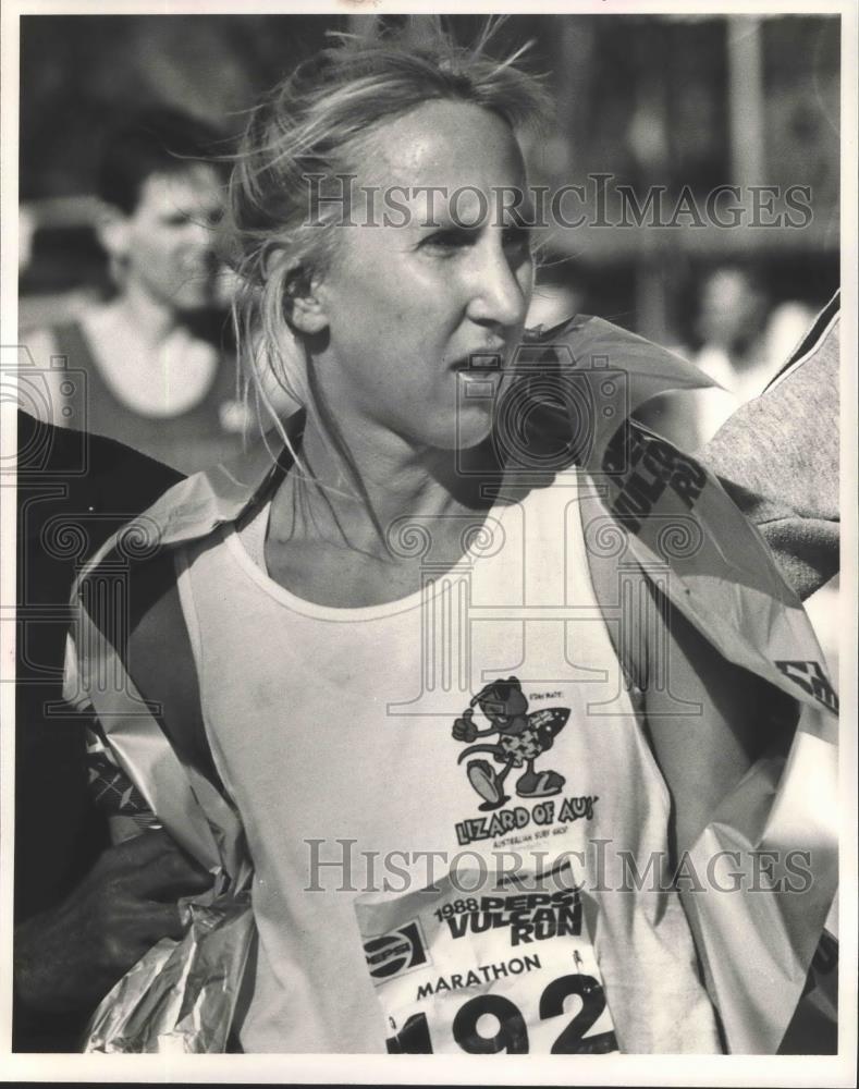 1988 Press Photo Birmingham Vulcan Run Marathon Womens Winner Brenda Malinauskas - Historic Images