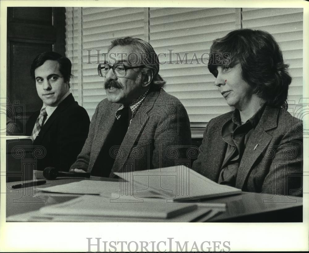 1982 Press Photo Wisconsin Advisory Committee to US Commission on Civil Rights - Historic Images