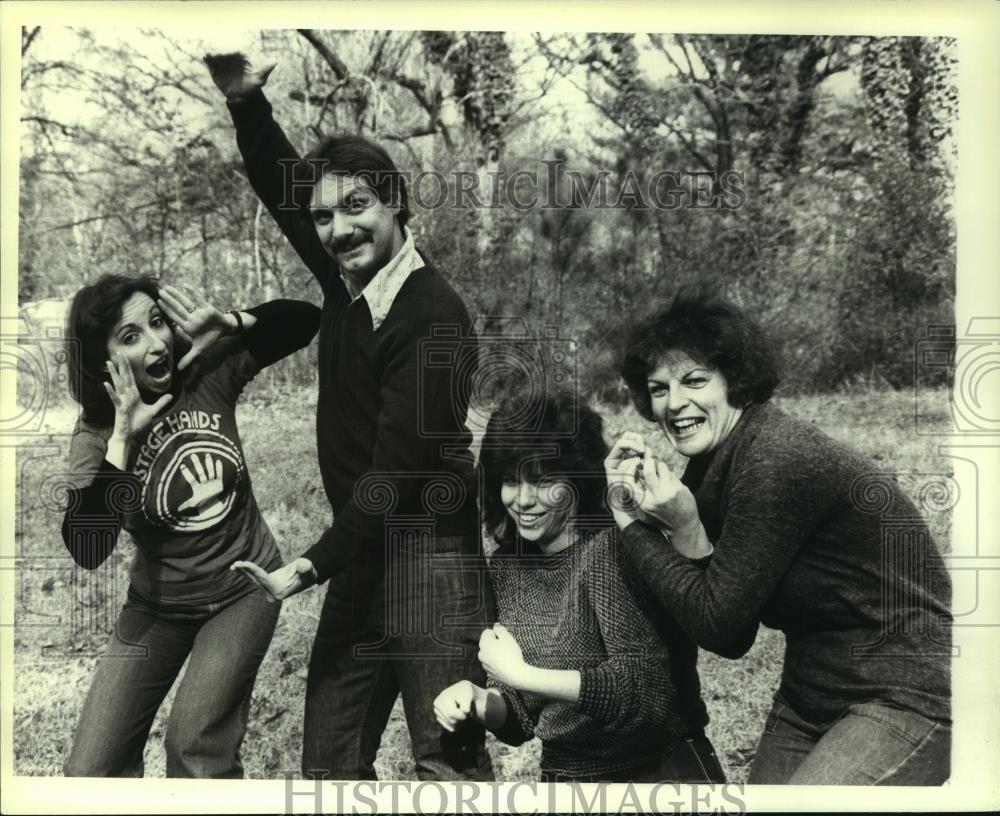 1981 Press Photo The Stagehands - mjb92354 - Historic Images