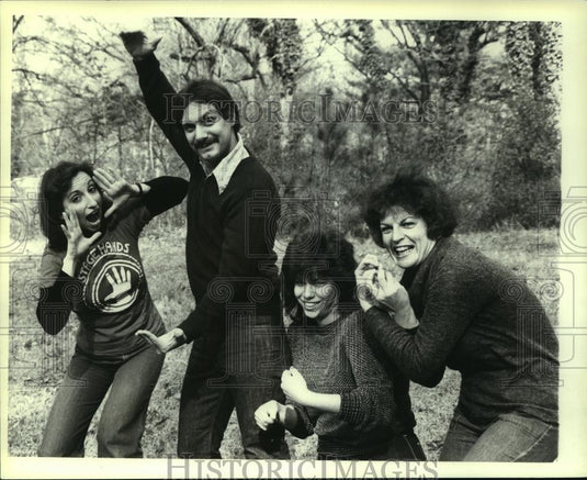 1981 Press Photo The Stagehands - mjb92354 - Historic Images