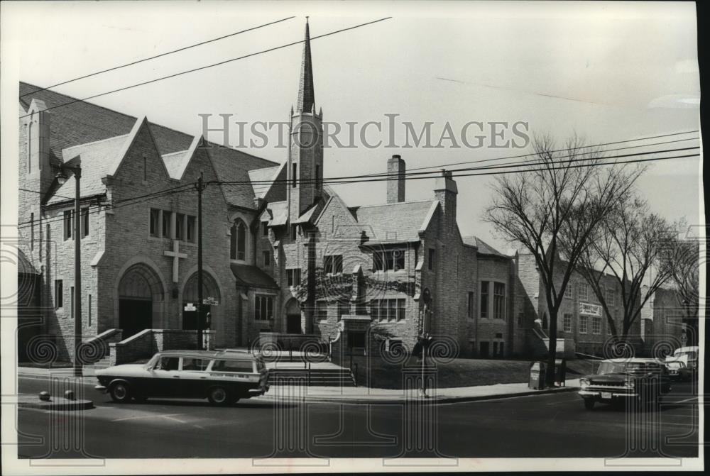 1981 Press Photo Sherman Park Lutheran Church with $500,000 addition on right - Historic Images