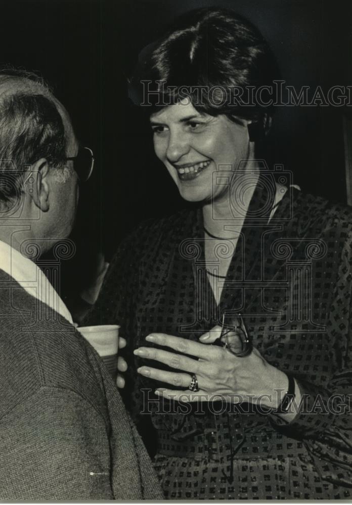 1987 Press Photo Milwaukee school board President, Doris Stacy - mjb92845 - Historic Images