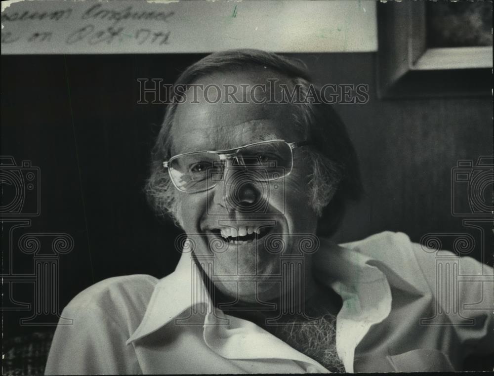 1976 Press Photo Circus World Museum director Bill Schultz of Baraboo, Wisconsin - Historic Images