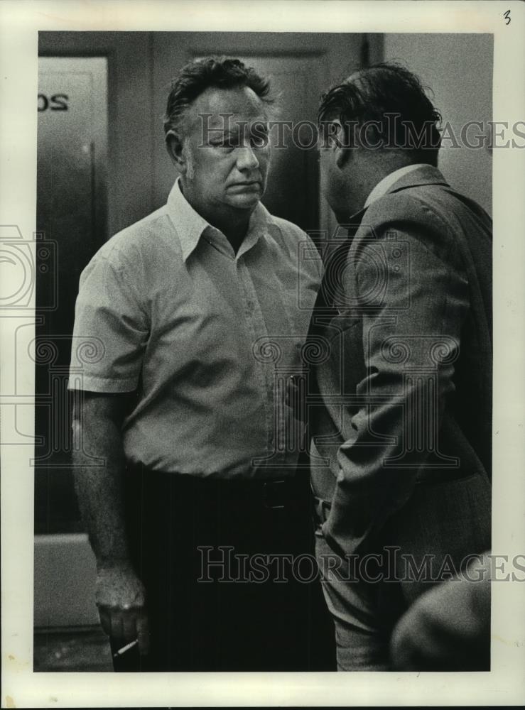 1978 Press Photo Wauwatosa Fire Chief Byard Sheldon charged with sexual assault - Historic Images