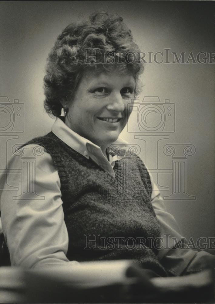 1984 Press Photo Sara Pratt, Sheboygan physician and member of medical board - Historic Images