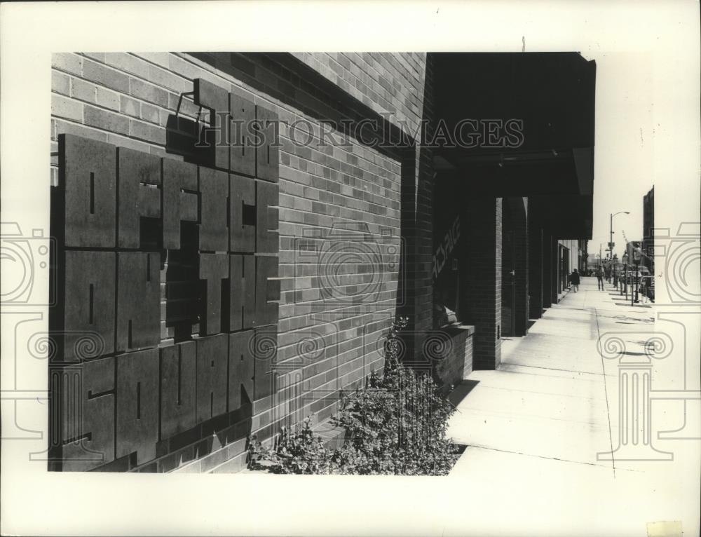 1976 Press Photo The Office on the Square on North Jefferson Street - mjb96642 - Historic Images