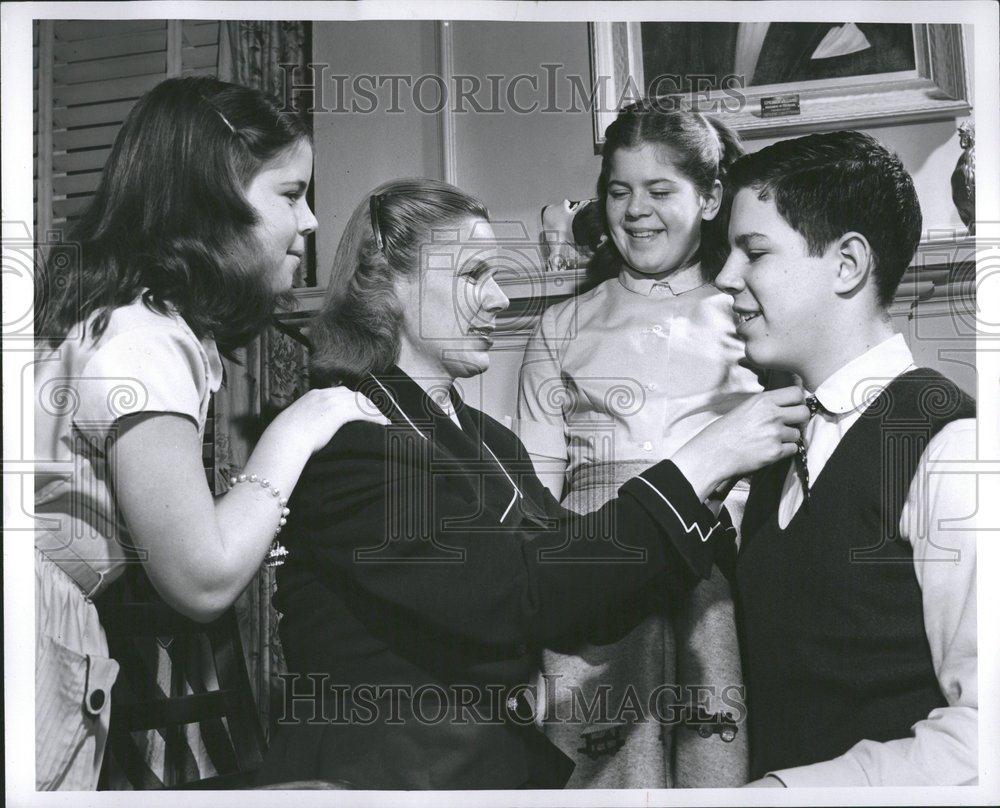 1955 Press Photo G. Mennen Williams family Mrs. Wendy - RRV45375 - Historic Images