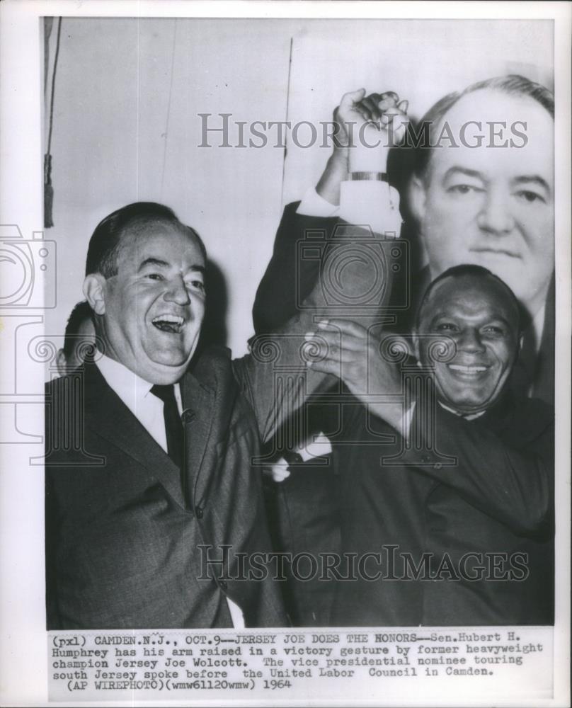 1964 Press Photo Senator Hubert H. Humphrey Jersey Joe Wolcott - RSA74031 - Historic Images