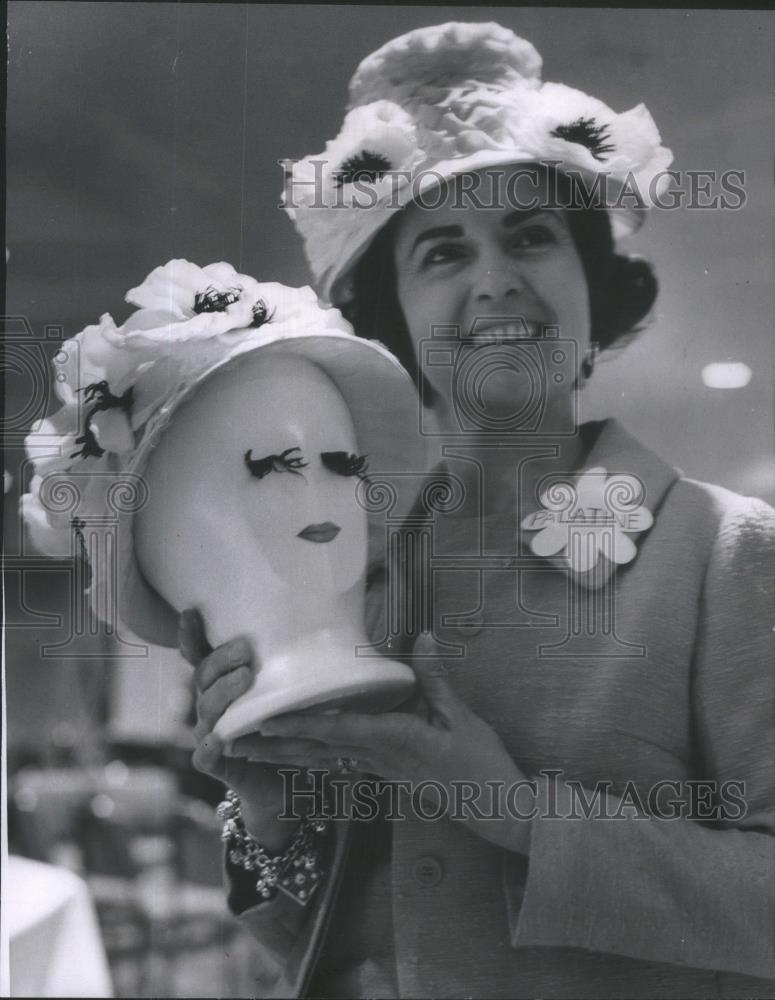 1967 Press Photo Mrs Olin Hoskins infant Welfare society Pick Congress meet - Historic Images