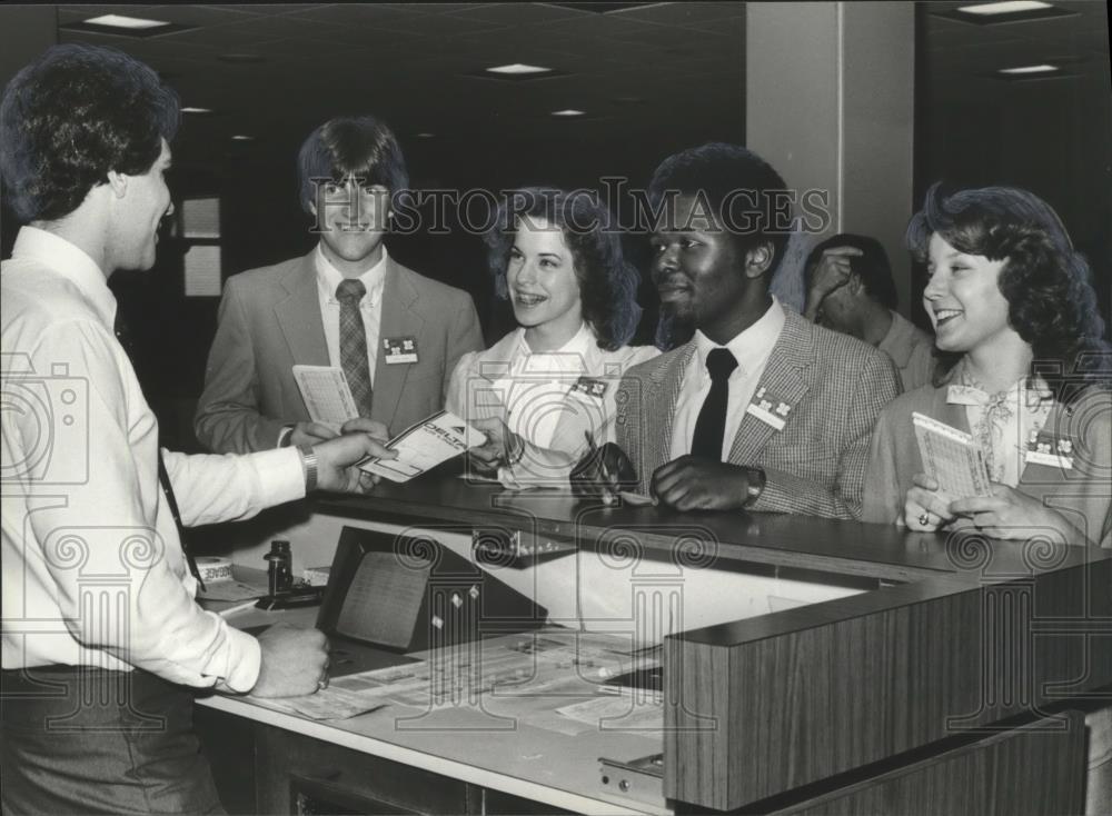 1981 Press Photo Students receive their travel tickets at Birmingham Airport - Historic Images