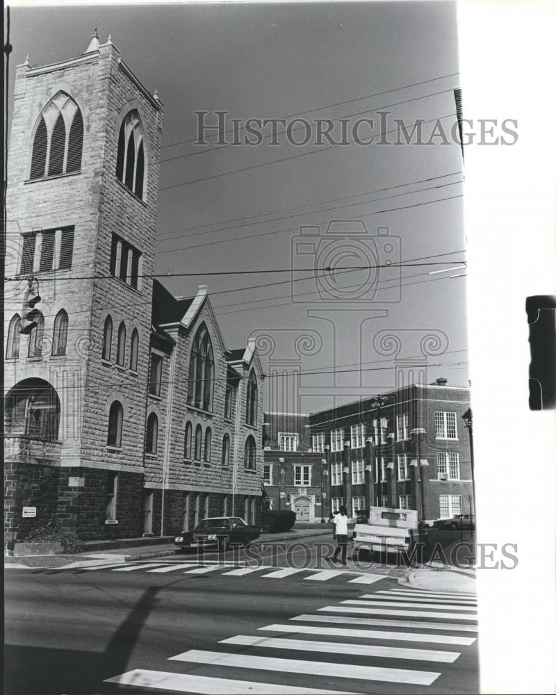 1983 Press Photo Woodlawn, Alabama View of Buildings and Architecture - Historic Images
