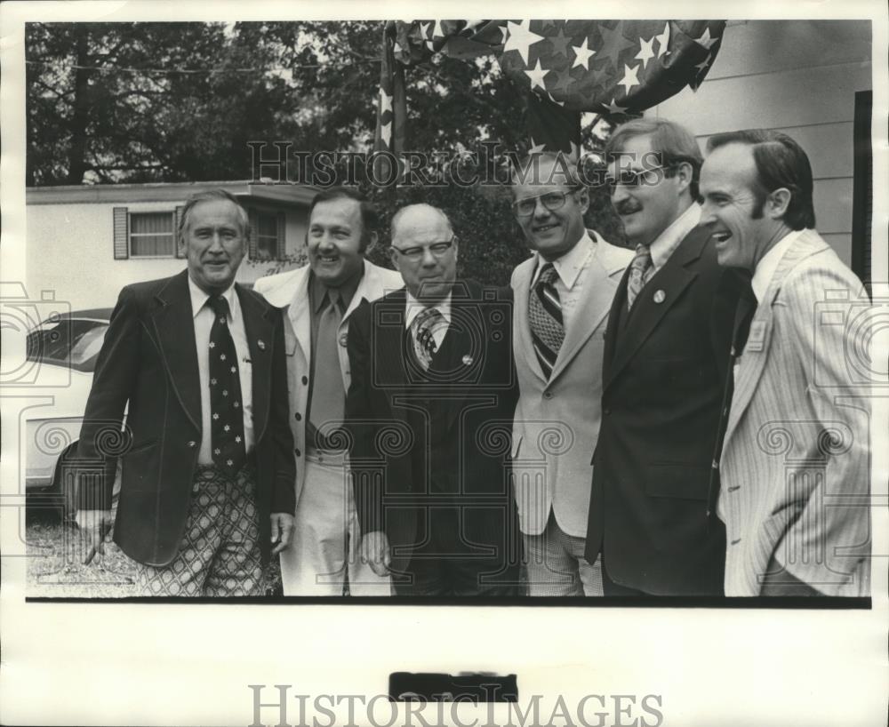 1978 Press Photo Shelby Compay Sherriff C.P. Walker and others - abna19218 - Historic Images