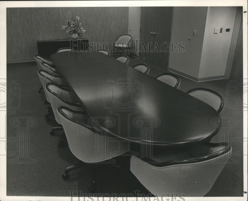 Press Photo Bessemer, Alabama Civic Center Board Room Table - abna19228 - Historic Images