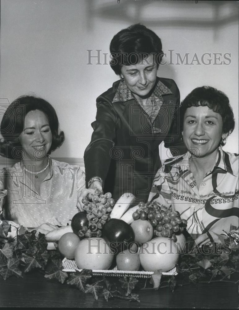 1978 Press Photo Mall Ball - Mrs. William Parsons, Barbara Younger, Other - Historic Images