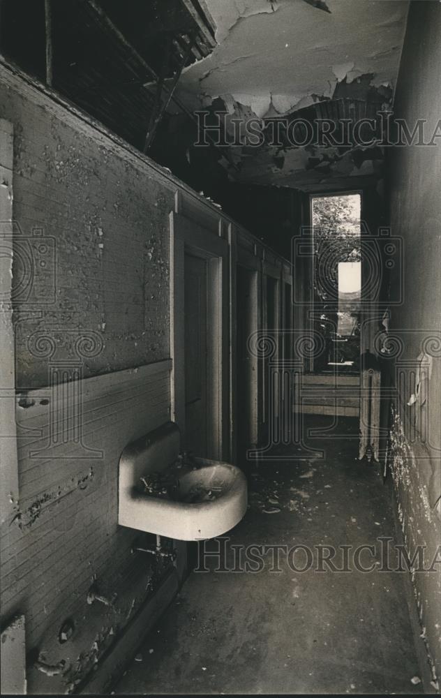 1984 Press Photo dilapidated Grand Hotel, Bessemer, Alabama - abna19752 - Historic Images