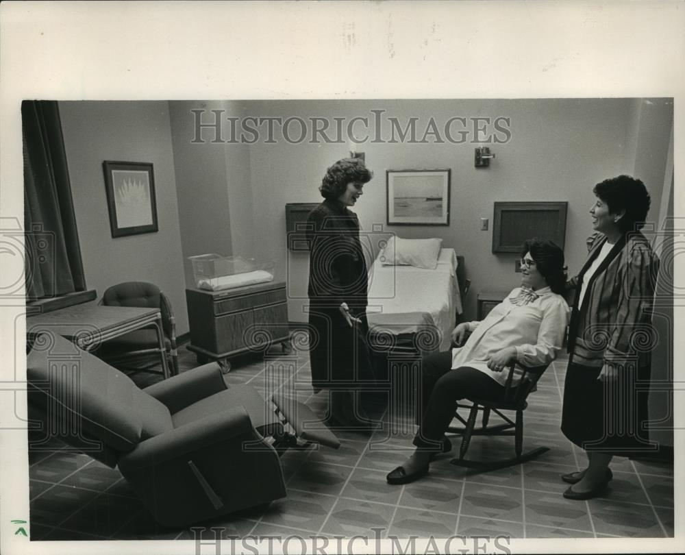 1987 Press Photo Labor Room at UAB Hospital, Birmingham, Alabama - abna20526 - Historic Images