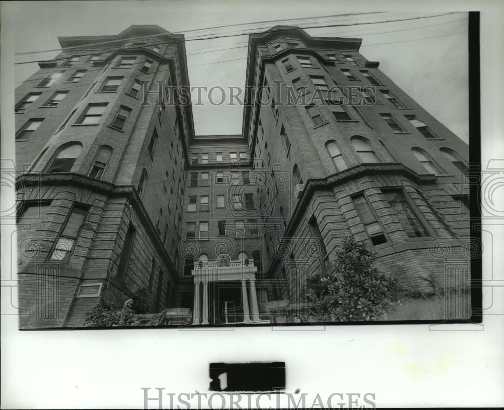 1981 Press Photo Terrace Apartments, Birmingham, Alabama - abna20681 - Historic Images