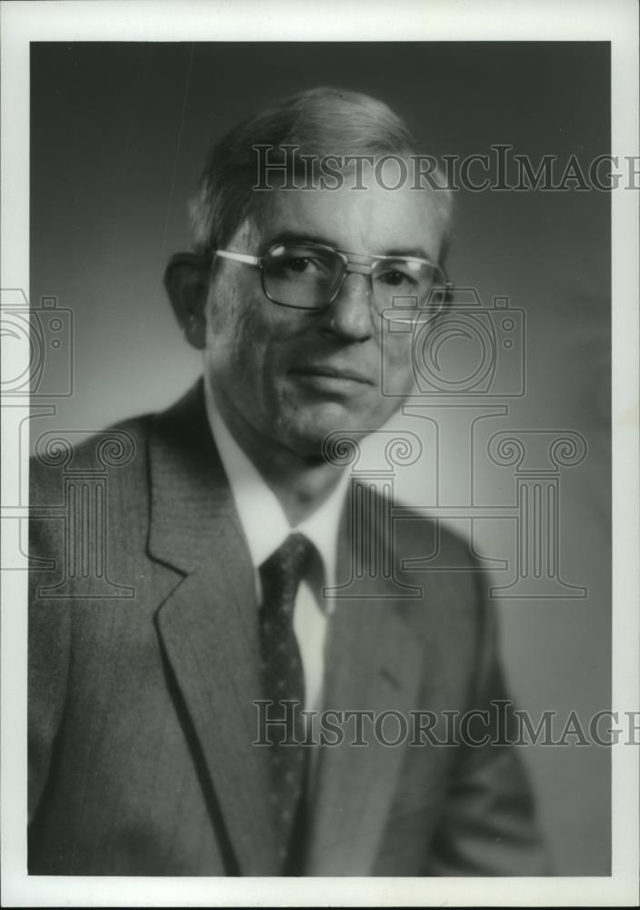 Press Photo Realtor Charles E. Binion, Junior - abna20974 - Historic Images