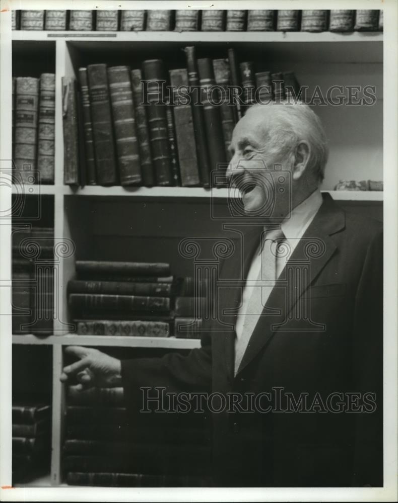 1979 Press Photo Furniture Library N.I. Bienenstock - abna21280 - Historic Images