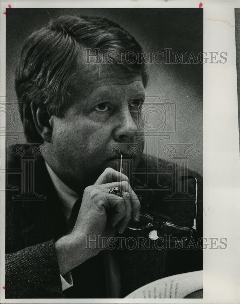 1989 Press Photo Jim Bennett at the House-Senate of Fiance and Taxiation meeting - Historic Images
