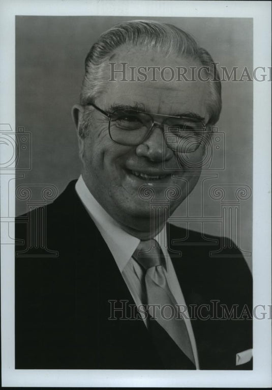 1984 Press Photo Wallace R. Bunn, retired chairman, South Central Bell, Alabama - Historic Images