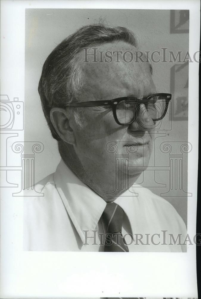 1981 Press Photo Bill Batson, former mayor, Florence, Alabama - abna21421 - Historic Images