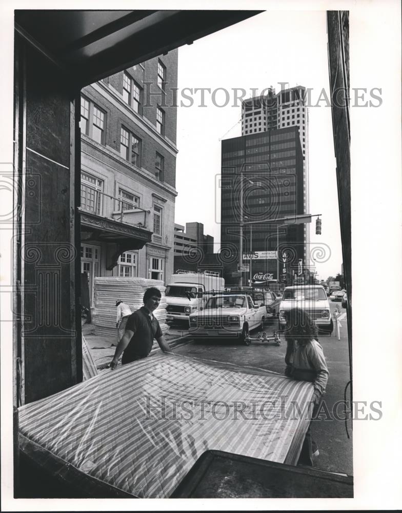 1985 Press Photo Southern Office Service - Phillip Smith and Paula Zabransky - Historic Images