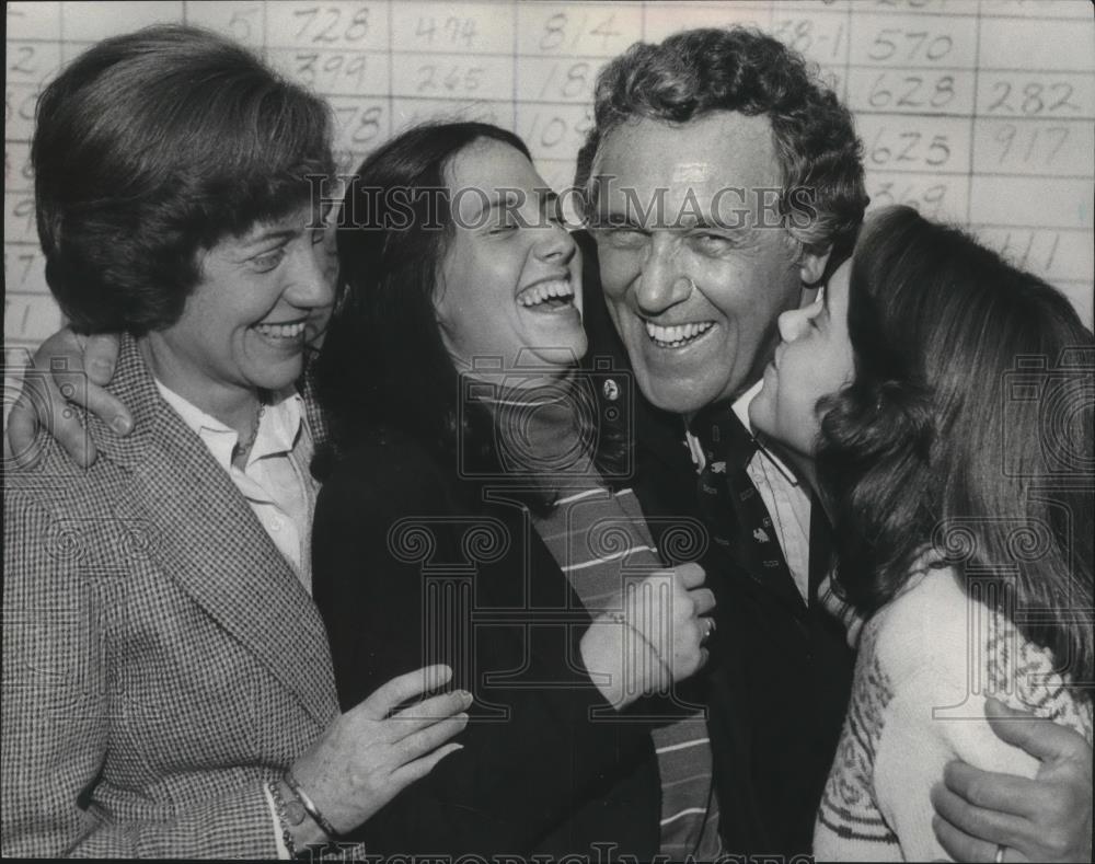 1978 Press Photo United States Representative John Buchanan with his Family - Historic Images