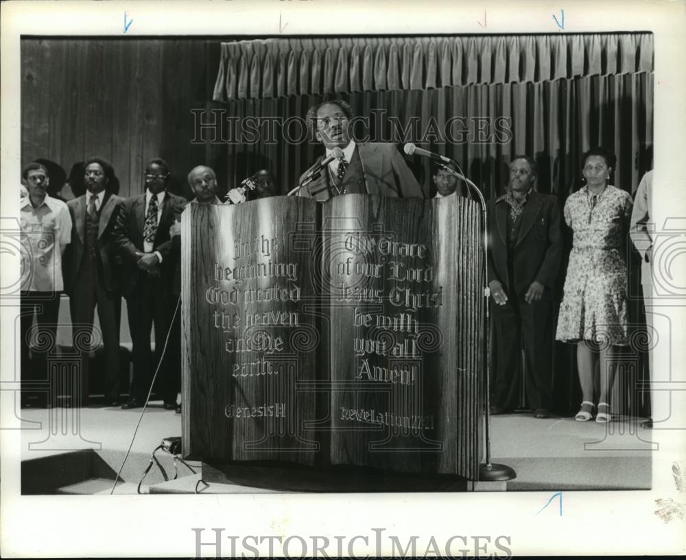 1979 Press Photo Reverend Abraham Woods, here at an SCLC meeting, with Others - Historic Images