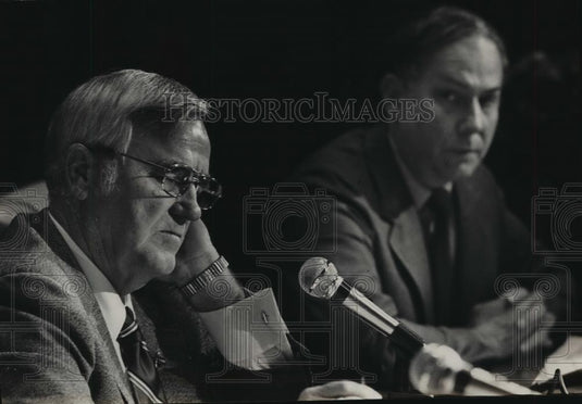 1984 Press Photo Russell Yarborough listens at Birmingham City Council - Historic Images