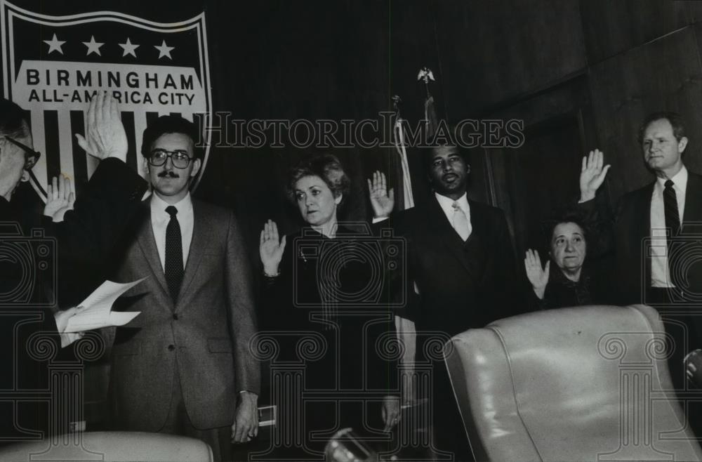 1981 Press Photo Jefferson County Probate Judge O. H. Florence, Others in Meet - Historic Images