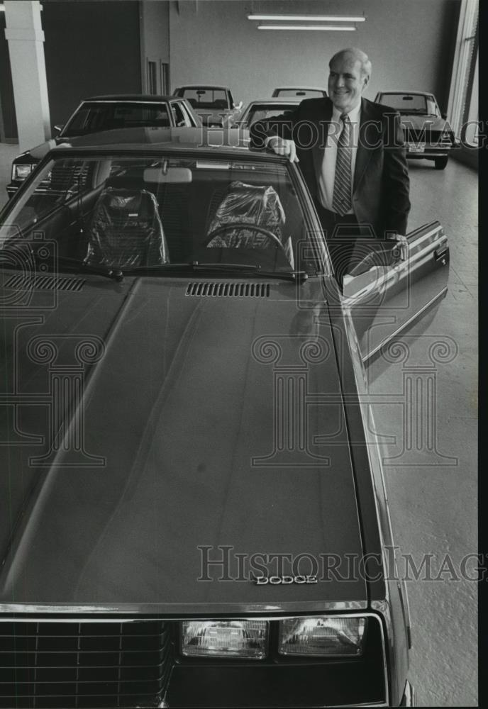 1982 Press Photo Auto Dealer Tom Williams of Buick and Dodge - abna23799 - Historic Images