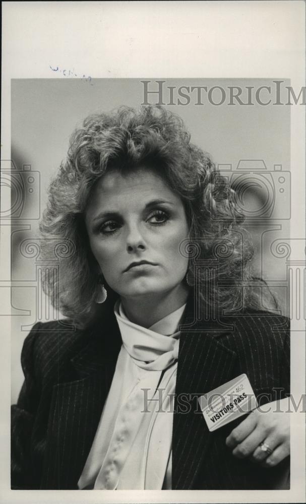 1988 Press Photo Karen Carter, Co-Director of Capstone Poll, University, Alabama - Historic Images