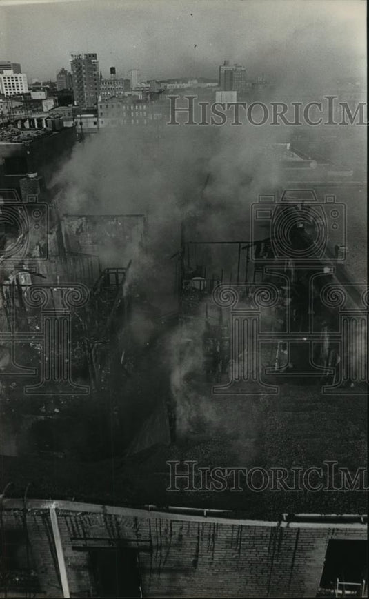 1982 Press Photo Birmingham, Alabama Fire on 1st Avenue - abna24160 - Historic Images