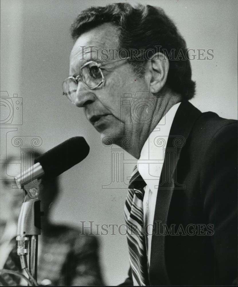 1979 Press Photo Homewood, Alabama City Council President Leon Chambers Speaks - Historic Images