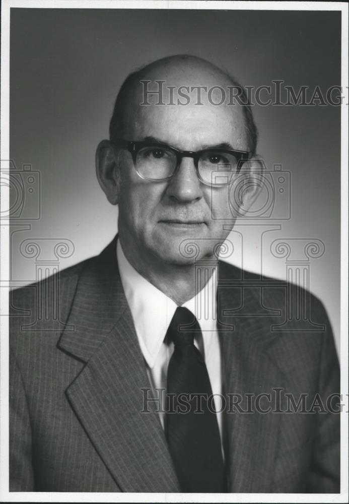 Press Photo Dr. William J. Barrett, Southern Research Institute, Birmingham - Historic Images