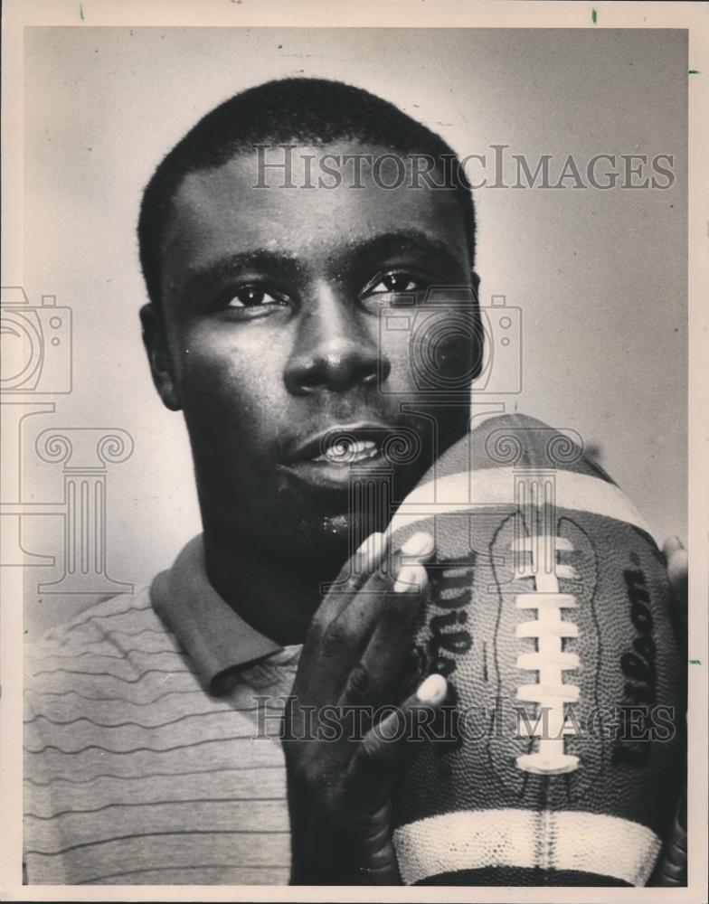 Press Photo Steve Webb of Holt High School holds football - abna24751 - Historic Images