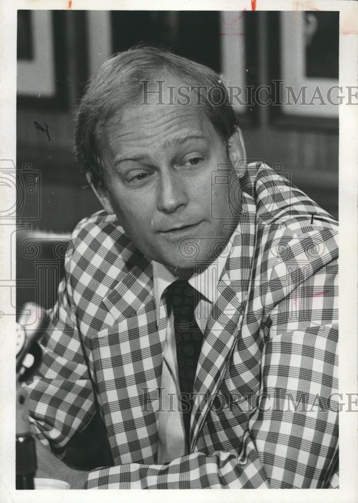 1976 Press Photo Sports owner John Bassett Junior - abna24799 - Historic Images