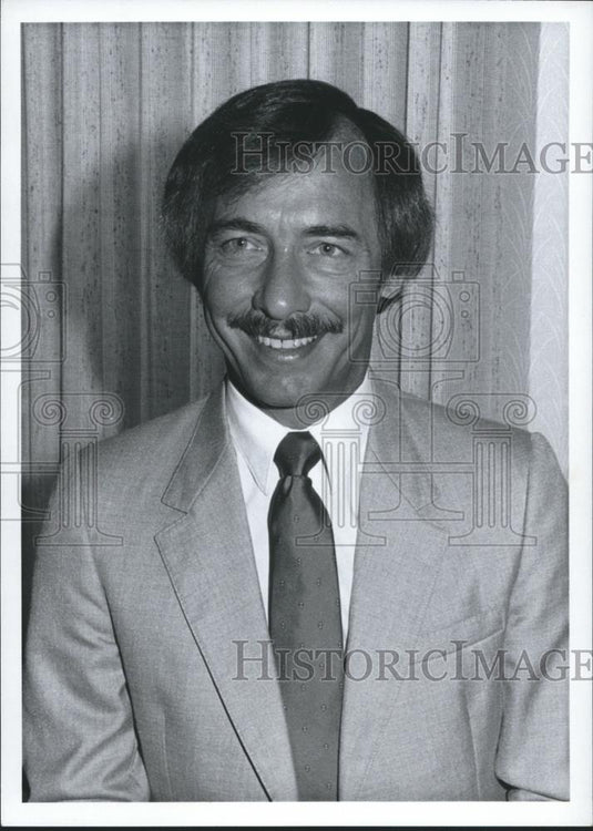 Press Photo Robert P. Blair, Medical Center Director, Veterans Affairs, Alabama - Historic Images