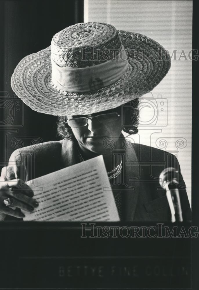 1983 Press Photo Betty Collins with straw hat, Birmingham City Council, Alabama - Historic Images
