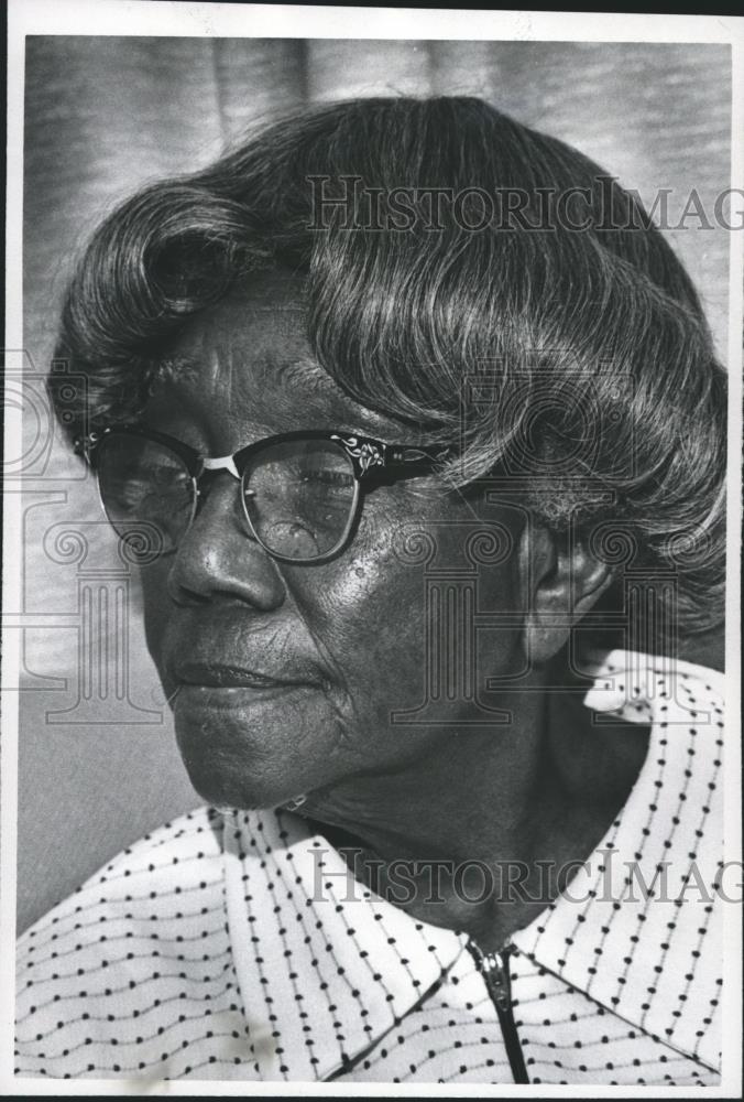 1976 Press Photo Mrs. Annie Coleman, 121 Page Avenue, Pratt City, 100th Birthday - Historic Images