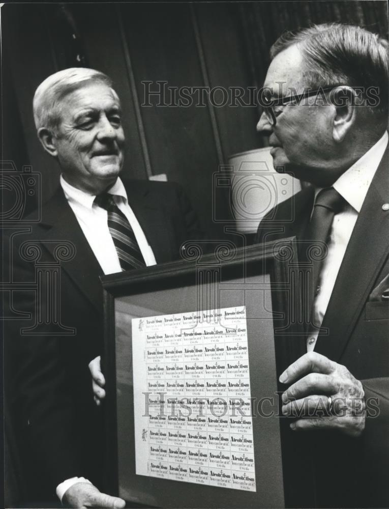 1981 Press Photo Hunter Copeland with Other at Council on Alcoholism Event - Historic Images